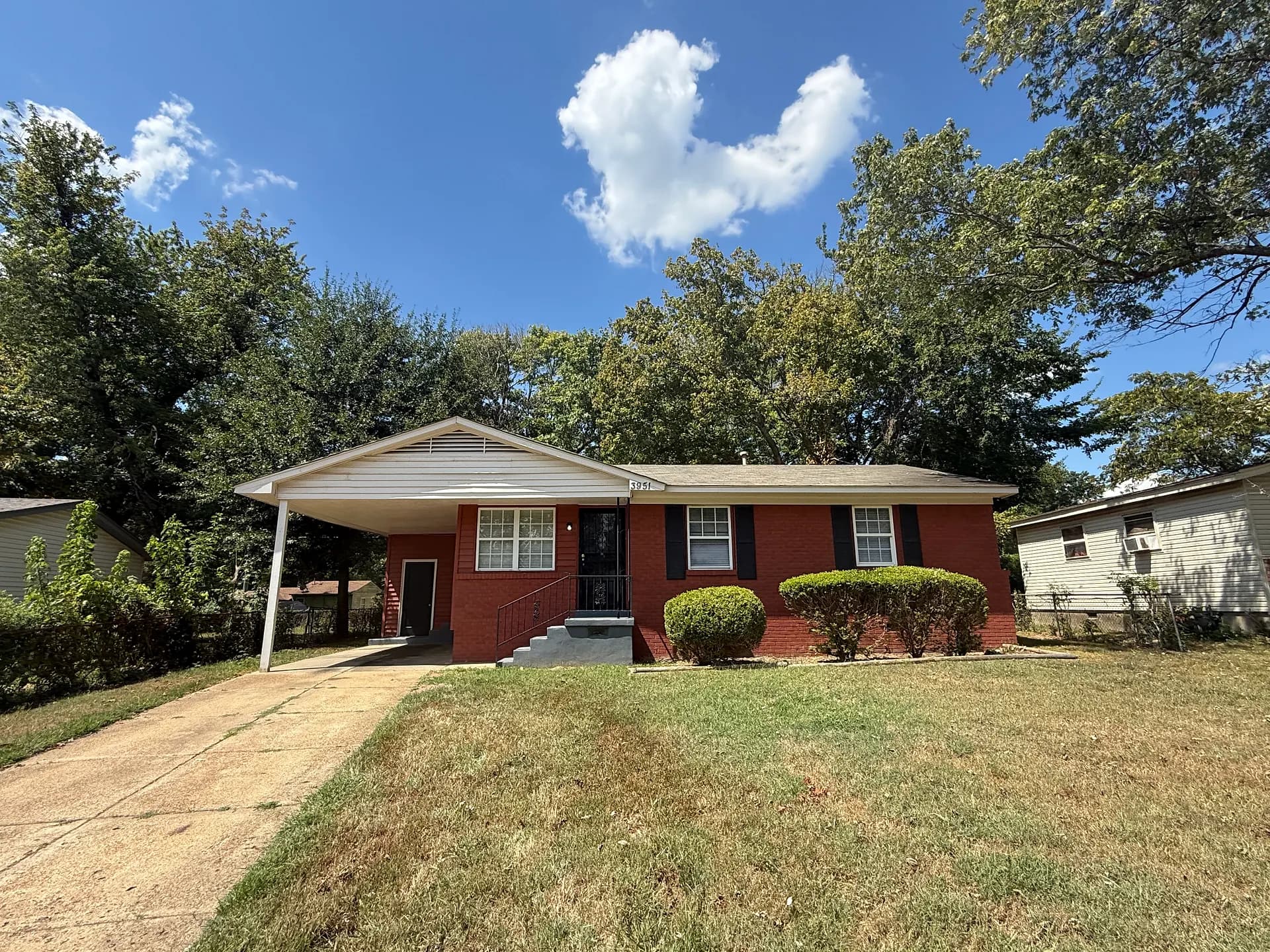 3951 Hammett Dr, Memphis, TN